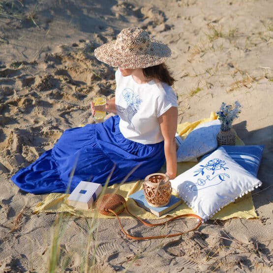 DIY Stoffe Outfit - Stufenrock Stinya - Shirt Finja - Plott - Blau Weiß - Mediterran - Kissen